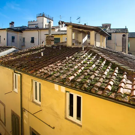 Parlisium In Piazza Anfiteatro- Apartment